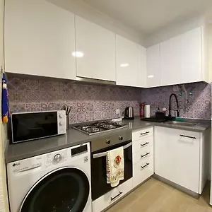 https://artistic-digital-getaway-patio-great-location.hotels-lisbon-portugal.com