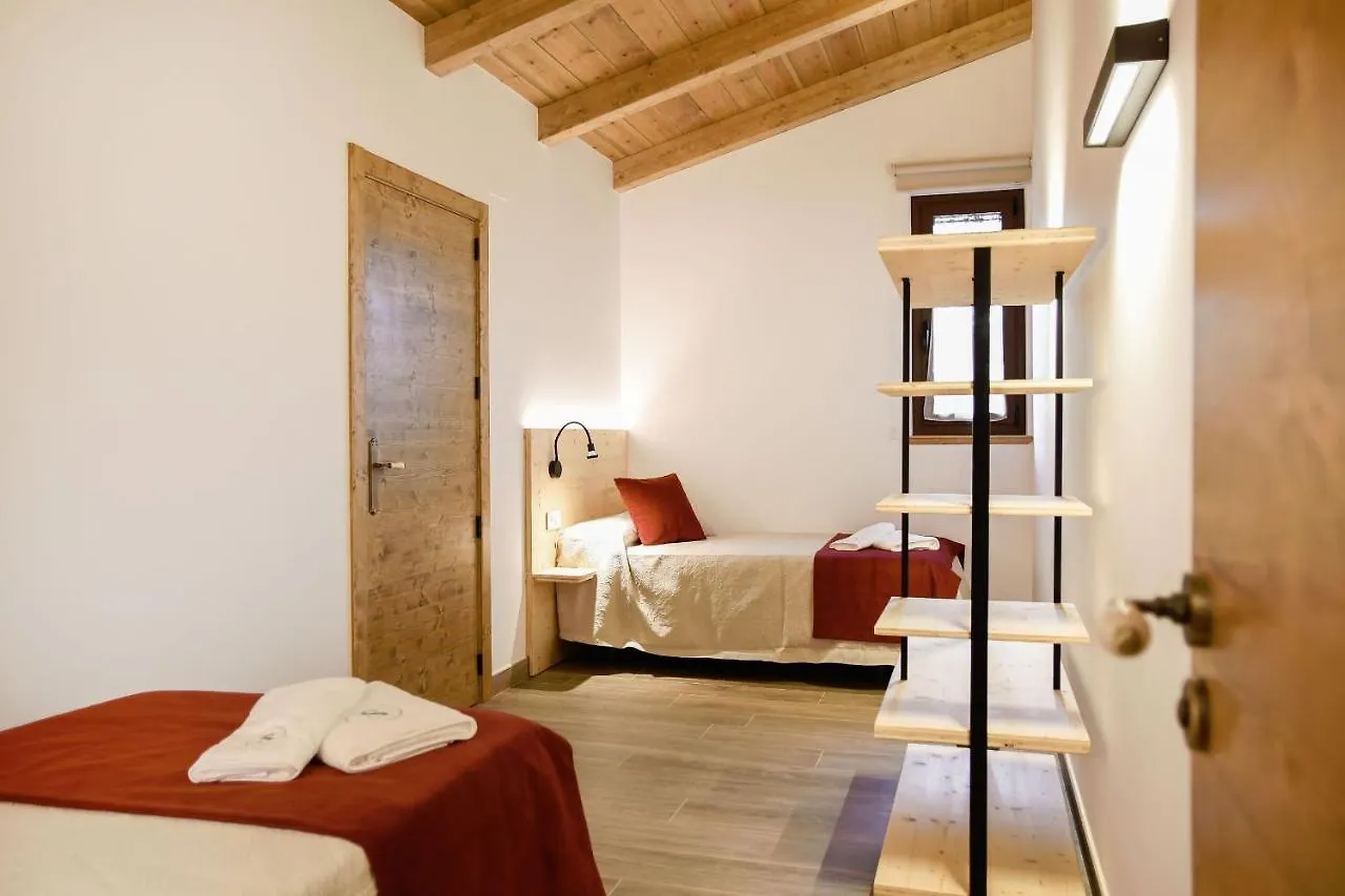 El Serradell Agroturisme Sant Joan de les Abadesses 0*,